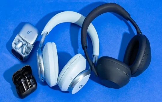 Bluetooth Headphones vs Wired Headphones